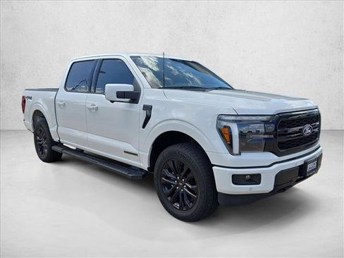 Used 2025 Ford F150 Lariat w/ Equipment Group 502A High AWD/4WD image 3