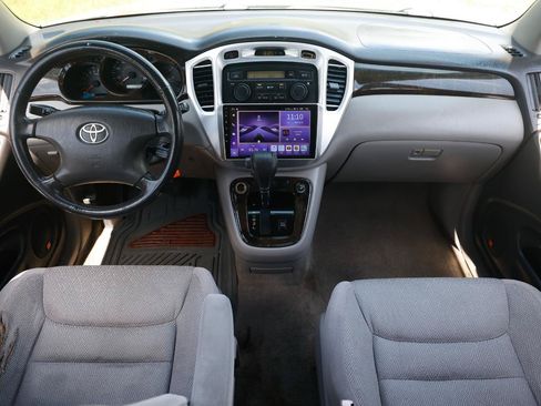 Used 2001 Toyota Highlander 2WD V6 image 2