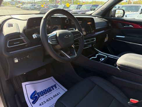 New 2026 Chevrolet Traverse Z71 w/ Enhanced Driving Package AWD/4WD image 15