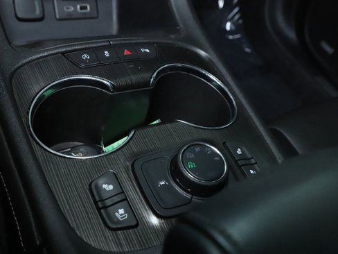 Used 2021 GMC Acadia SLT w/ Preferred Package image 28