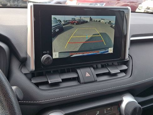 Used 2023 Toyota RAV4 LE FWD image 17