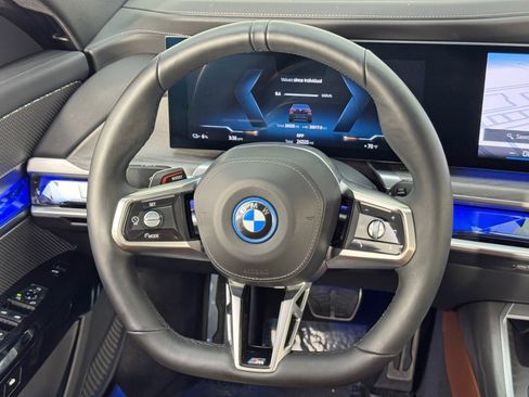 Used 2024 BMW i7 eDrive50 w/ M Sport Package image 22