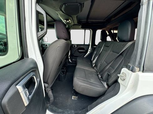 Used 2021 Jeep Wrangler Unlimited Sport AWD/4WD image 25