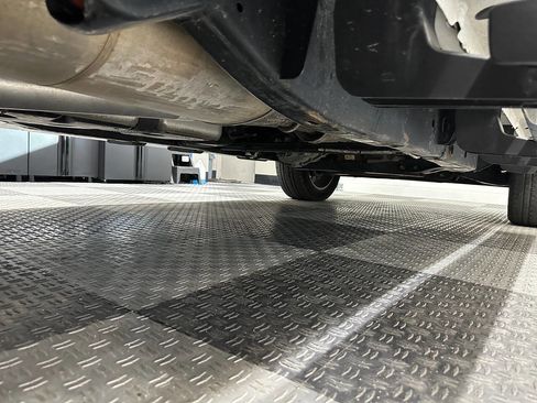 Used 2020 GMC Canyon Denali image 27