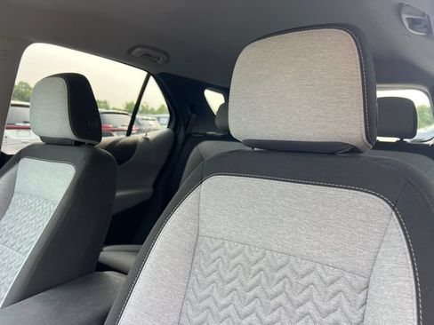 Used 2023 Chevrolet Equinox LT w/ Driver Convenience Package AWD/4WD image 13