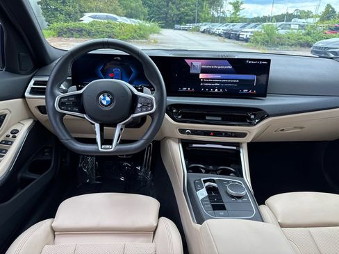 Used 2025 BMW 330i Sedan w/ M Sport Package RWD image 22