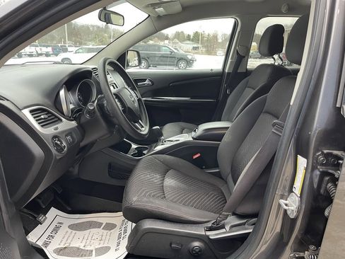 Used 2015 Dodge Journey SXT w/ Flexible Seating Group image 13