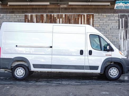Used 2018 RAM ProMaster 2500 w/ Interior Convenience Group image 8