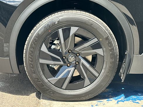 New 2026 Toyota C-HR AWD/4WD image 23