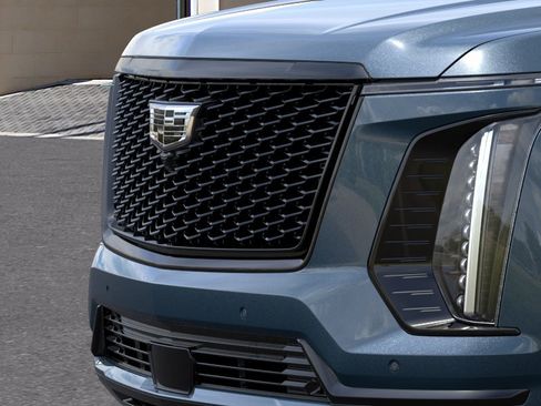 New 2026 Cadillac Escalade ESV Platinum Sport w/ LPO, ONYX Package AWD/4WD image 13