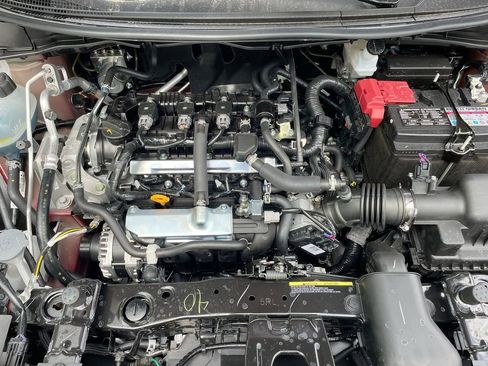 Used 2025 Nissan Versa SV w/ Trunk Package image 33