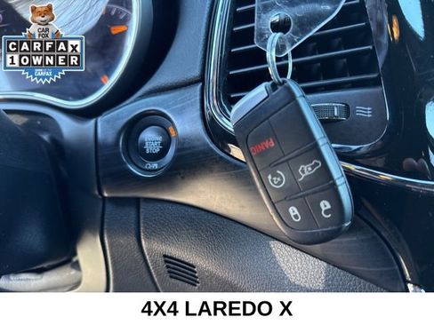 Used 2022 Jeep Grand Cherokee Laredo X image 40