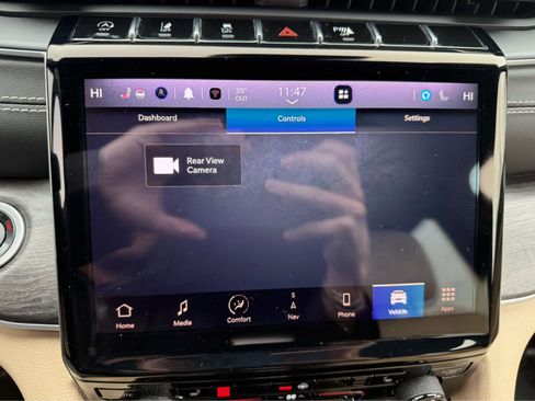 Used 2023 Jeep Grand Cherokee Limited image 21