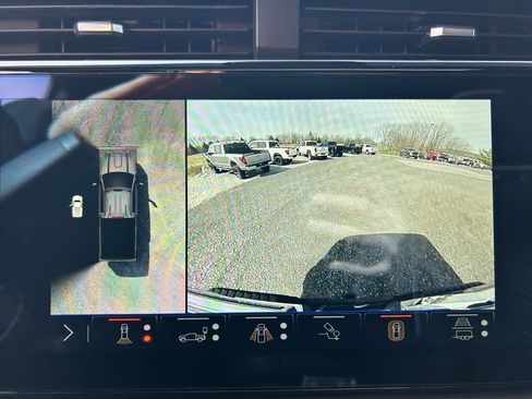 Used 2024 GMC Sierra 2500 AT4X w/ Snow Plow Prep/Camper Package image 7