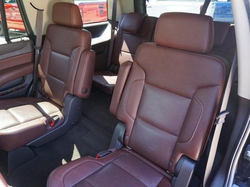 Used 2019 Chevrolet Tahoe Premier AWD/4WD image 28