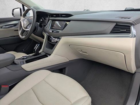 Used 2021 Cadillac XT5 Premium Luxury w/ LPO, Floor Liner Package image 23
