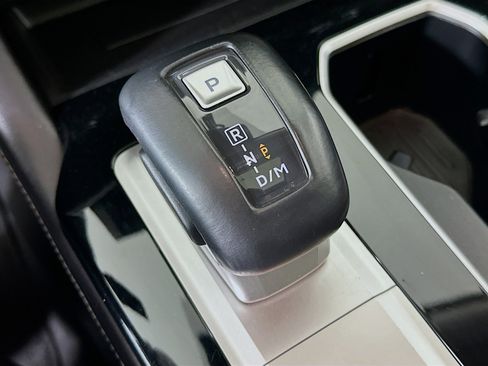 Used 2025 Mitsubishi Outlander SEL image 25