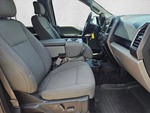Used 2016 Ford F150 XLT w/ Equipment Group 302A Luxury AWD/4WD image 19