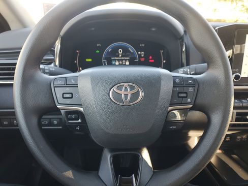 Certified 2025 Toyota Camry LE image 20