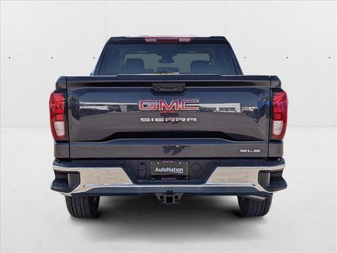 New 2024 GMC Sierra 1500 SLE image 8