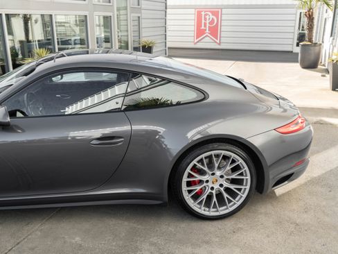 Used 2017 Porsche 911 Carrera 4S image 5