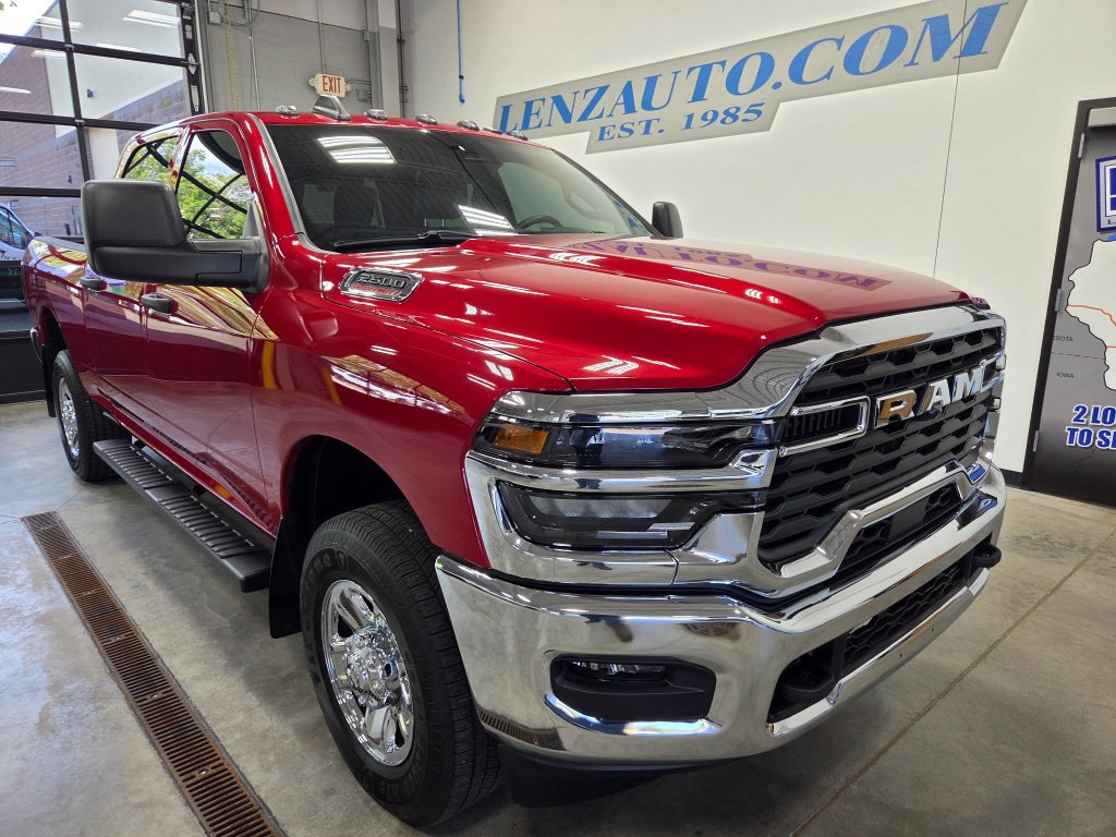 Used 2026 RAM 2500 Tradesman w/ Chrome Appearance Group AWD/4WD image 2