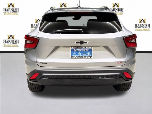 New 2026 Chevrolet Trax RS w/ Driver Confidence Package FWD image 8