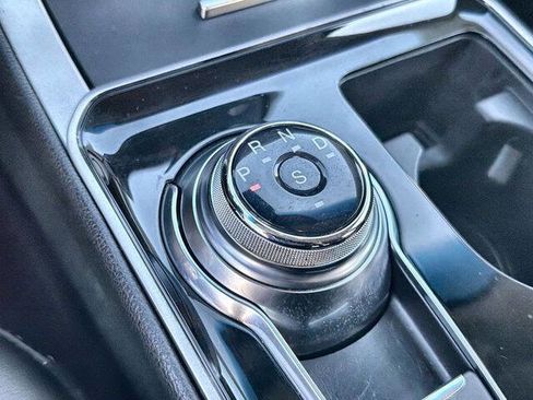 Used 2019 Ford Edge SEL w/ Equipment Group 201A FWD image 15
