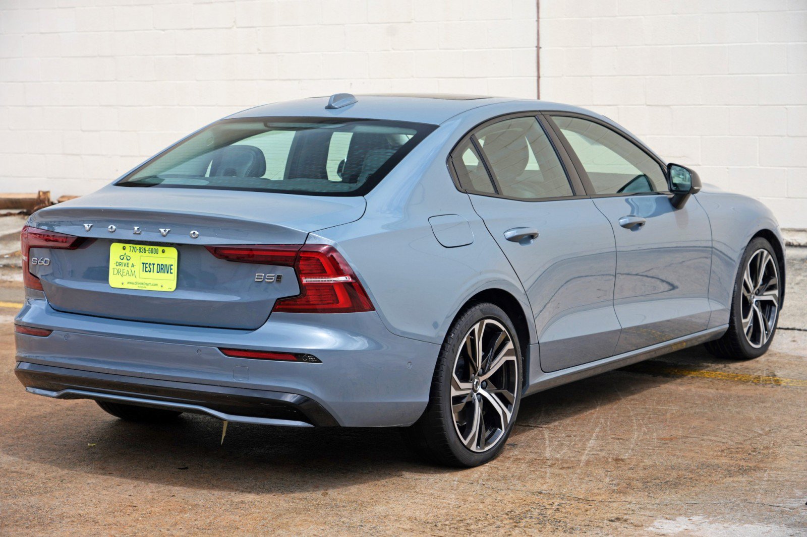 Used 2024 Volvo S60 B5 Plus AWD/4WD image 51