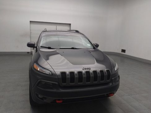 Used 2018 Jeep Cherokee Trailhawk image 14