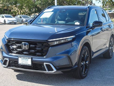 Used 2025 Honda CR-V Sport Touring image 3