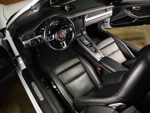 Used 2017 Porsche 911 Carrera S RWD image 27