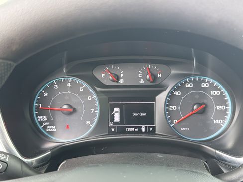 Used 2021 Chevrolet Equinox LS w/ LS Convenience Package FWD image 15