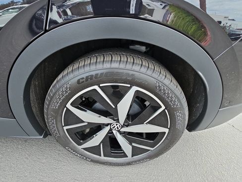 Used 2023 Volkswagen ID.4 S RWD image 33