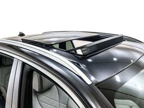 Used 2023 BMW X5 xDrive45e w/ Climate Comfort Package image 23