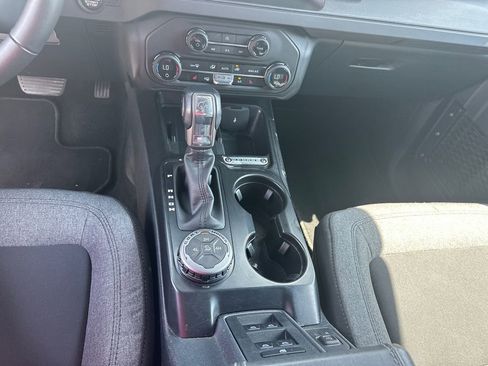 Used 2025 Ford Bronco Big Bend image 31