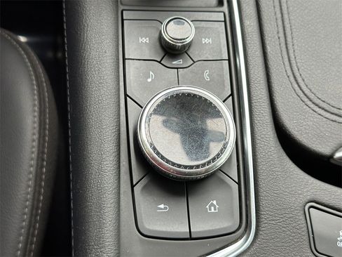 Certified 2023 Cadillac XT5 Luxury image 29