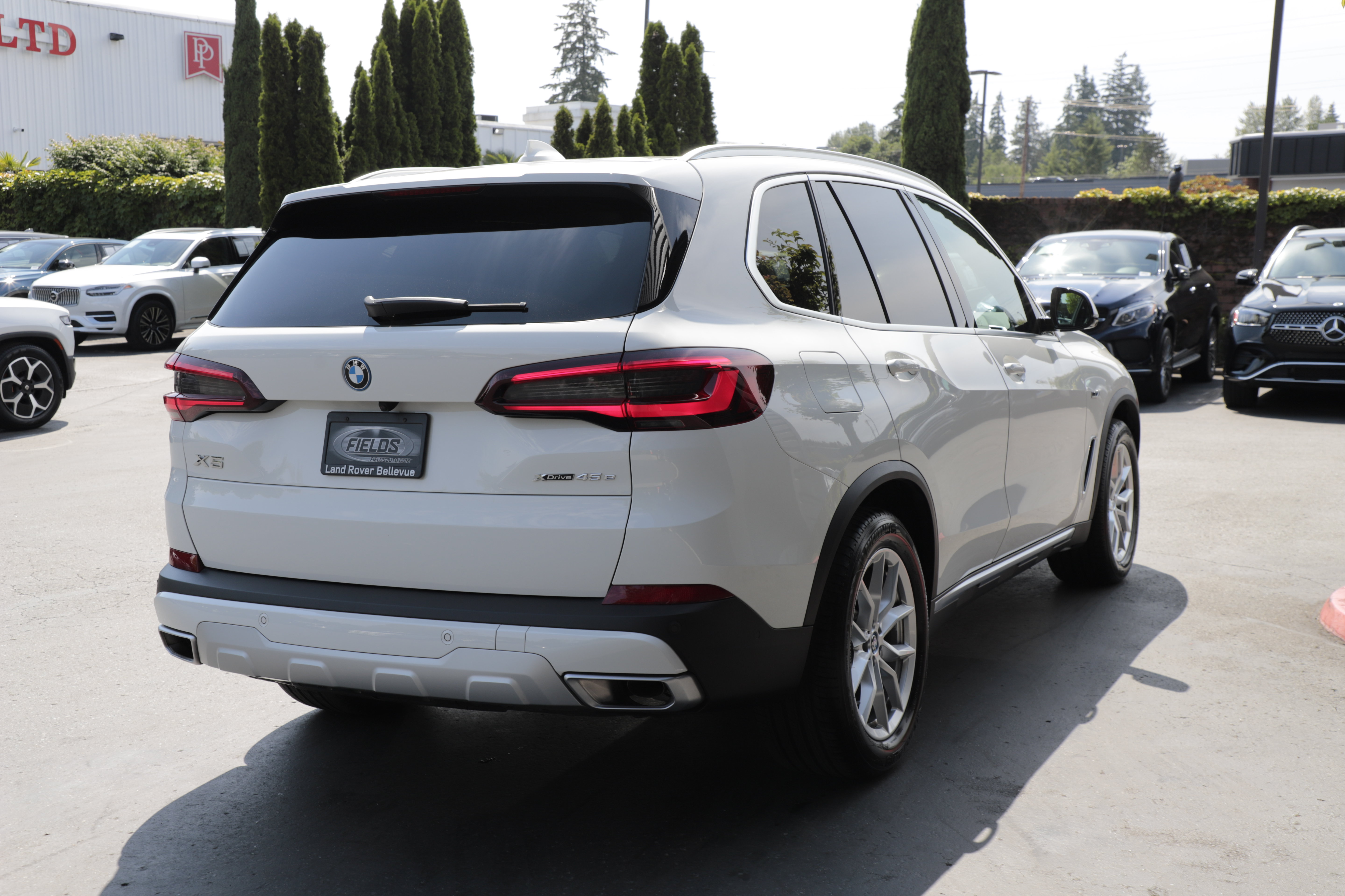 Used 2023 BMW X5 xDrive45e w/ Executive Package AWD/4WD image 8