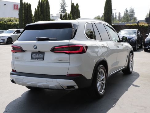 Used 2023 BMW X5 xDrive45e w/ Executive Package AWD/4WD image 8