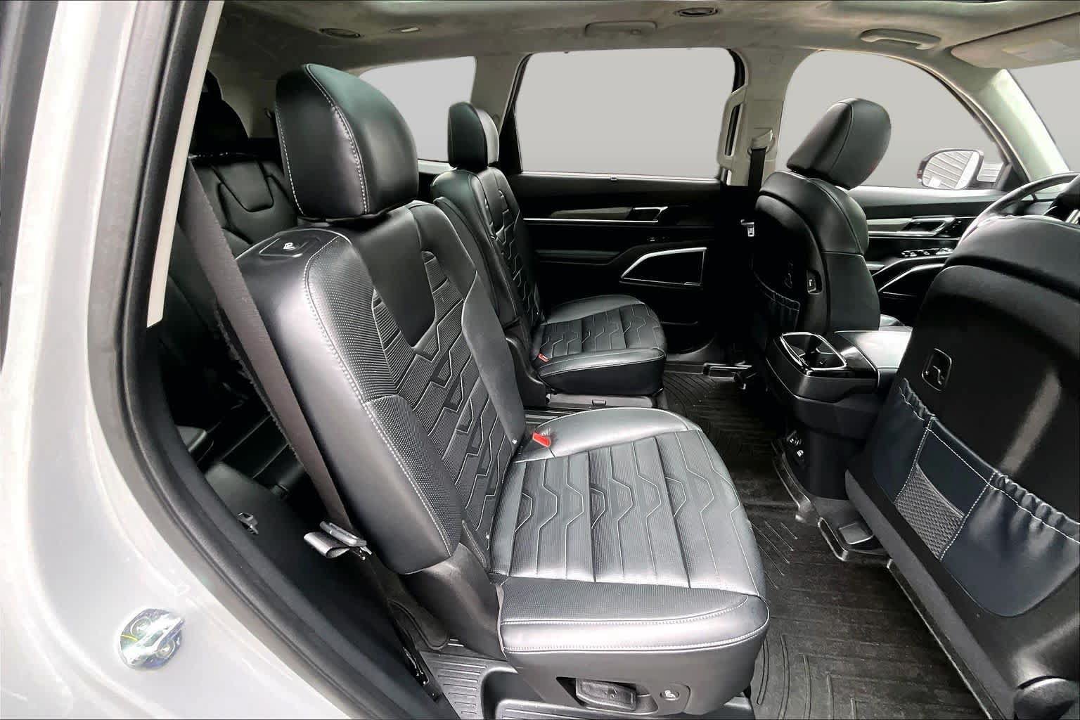 Used 2022 Kia Telluride SX w/ SX Prestige Package AWD/4WD image 19