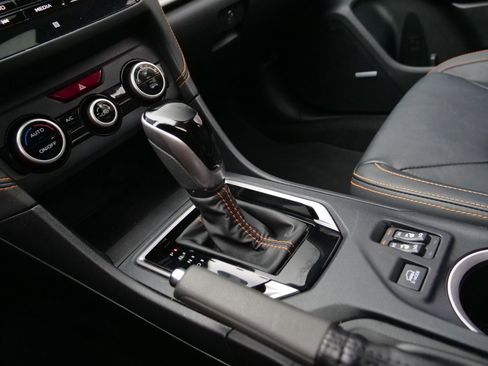 Used 2019 Subaru Crosstrek 2.0i Limited w/ Moonroof Package w/Navigation image 14