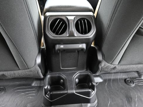 Used 2020 Jeep Gladiator Sport w/ Quick Order Package 24S image 11