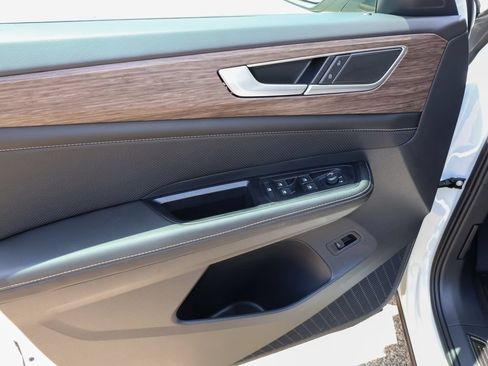 New 2026 Volkswagen Atlas SEL AWD/4WD image 15