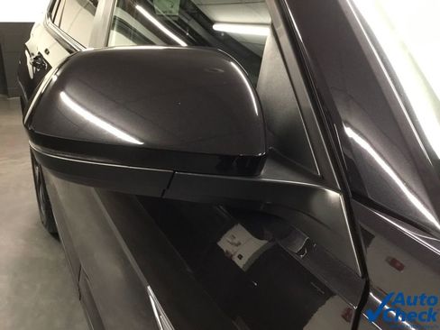 Used 2021 Volkswagen Atlas Cross Sport SE image 17