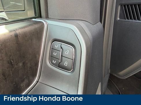 Used 2024 Ford F250 Lariat w/ Lariat Ultimate Package AWD/4WD image 40