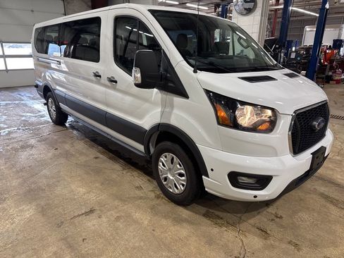 Used 2024 Ford Transit 350 XLT image 5