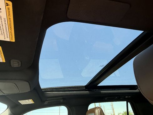 Used 2025 Ford Expedition King Ranch image 12