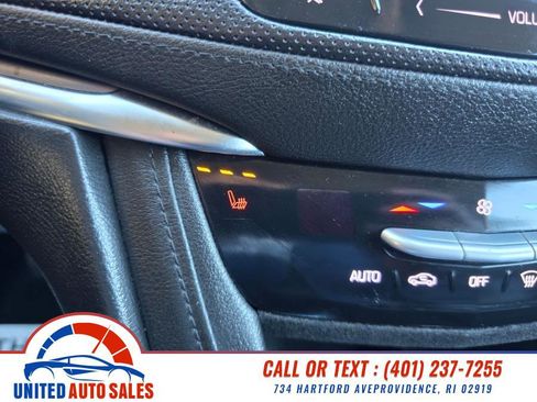 Used 2017 Cadillac XT5 Luxury w/ Driver Awareness Package image 22