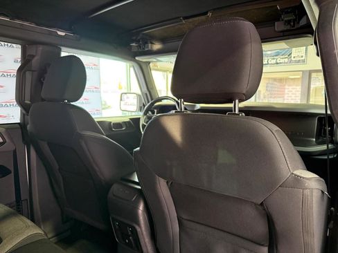 Used 2022 Ford Bronco Big Bend w/ Sasquatch Package image 43