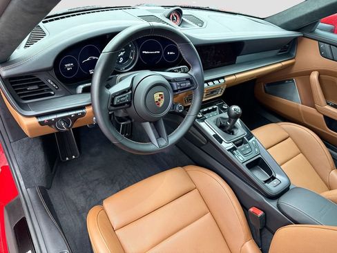 Used 2024 Porsche 911 Carrera GTS image 9